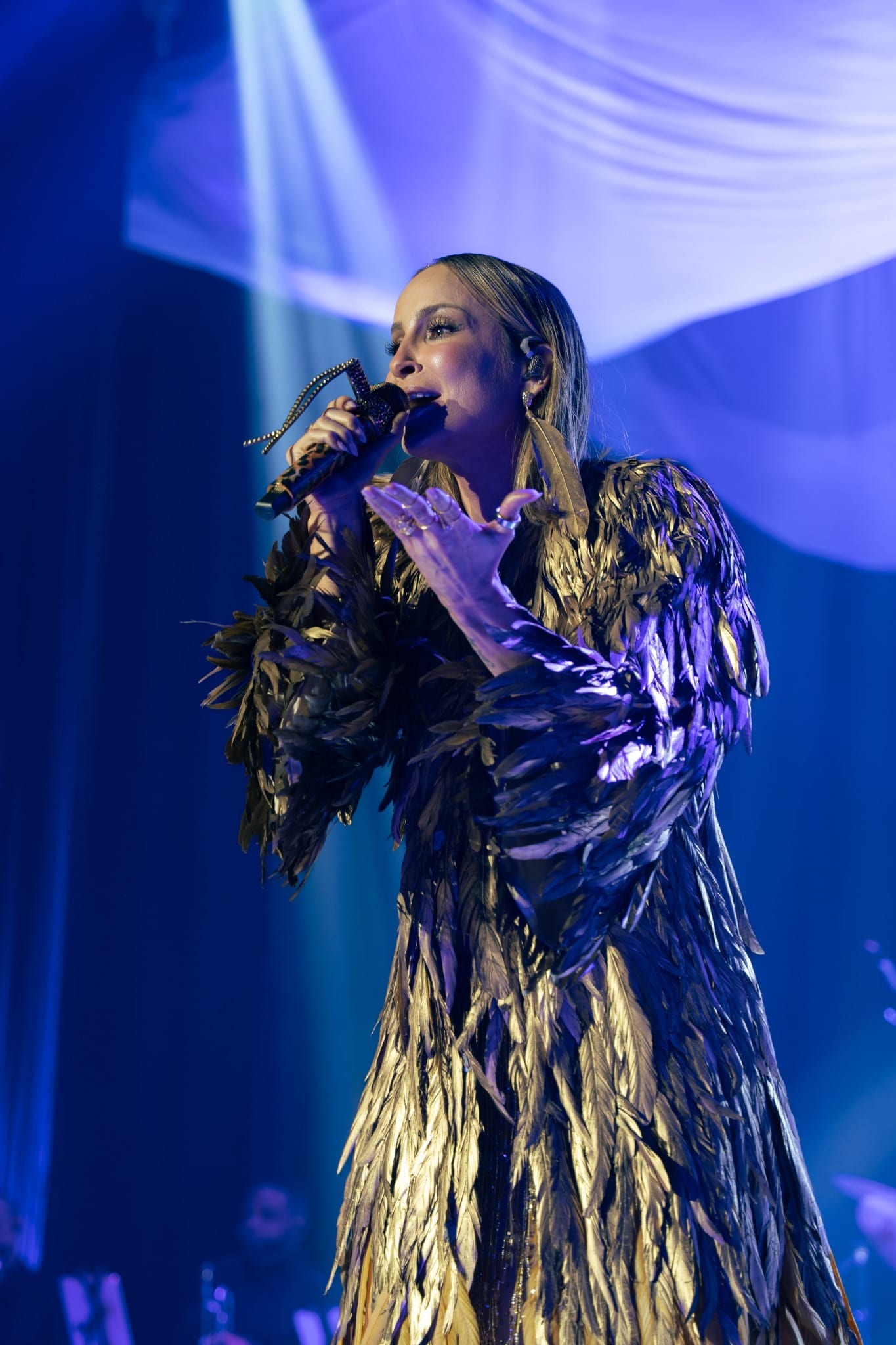 Claudia Leitte "Intemporal" — frame 5